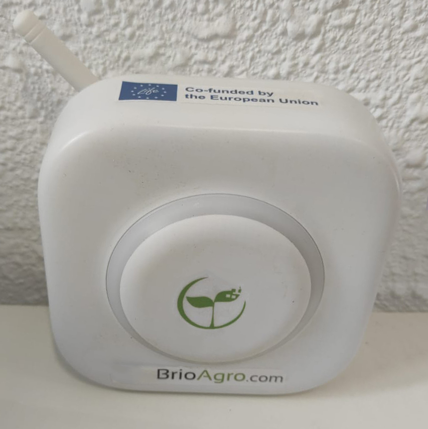 Appareil BrioAgro avec capteurs de qualité de l'air dans les serres